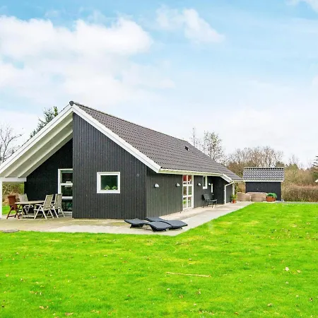 4 Star Holiday In Oksb L Holiday home